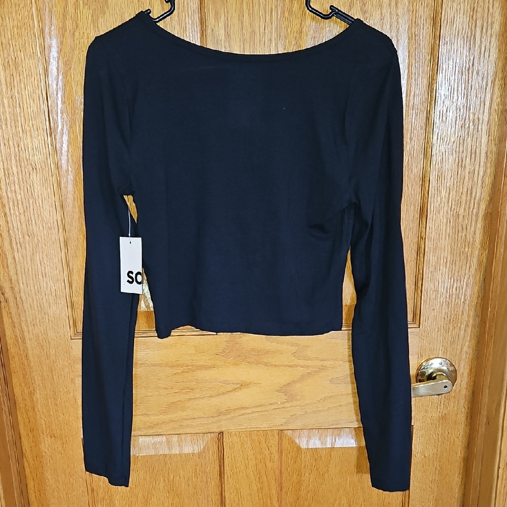 SO Women's Black Long Sleeve Crop Top - Picture 4 of 4